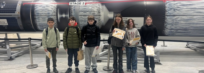 tor-bridge-high-students-at-spaceport-cornwall